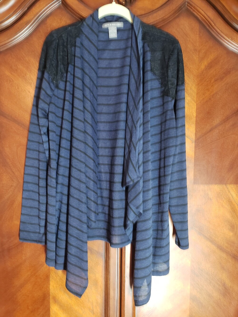Blue & Black Striped Open Front Draped Csrdigan With Lace Shoulder Accents